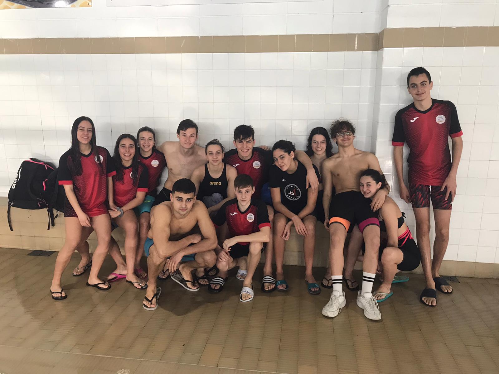 NOTÍCIA: CANAL 21 EBRE I DIARI LA VEU DE L'EBRE 4ª Jornada Infantil i Tarraswim 